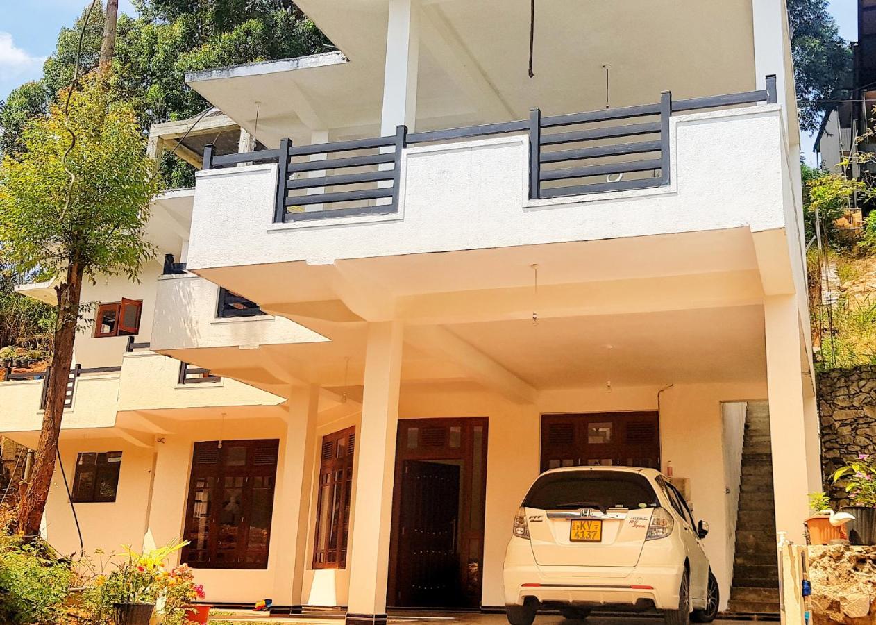 Holly House Homestay Ella Esterno foto