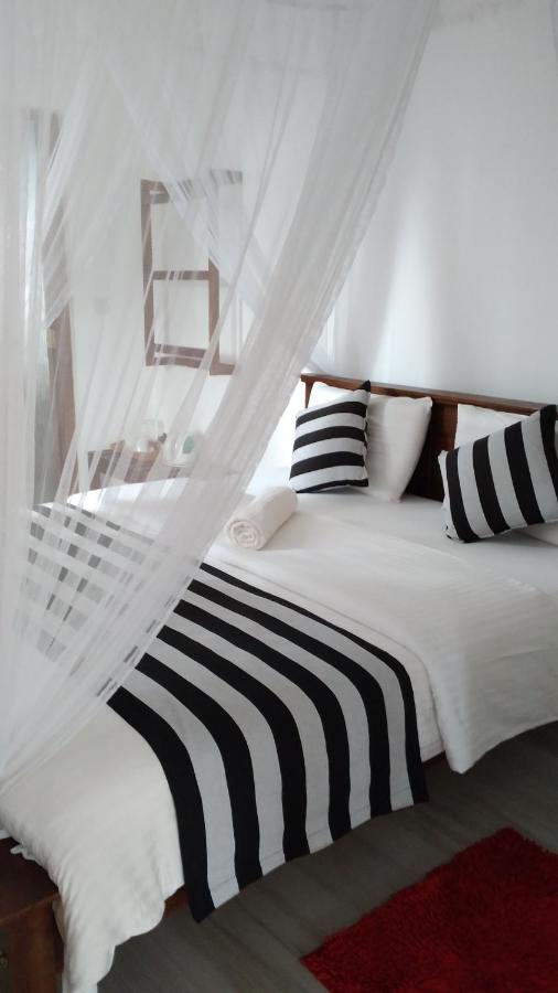 Holly House Homestay Ella Esterno foto